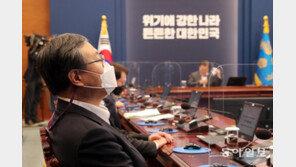 신현수 사의 본질은… ‘대통령 패싱’ 진압하려다 실패? 