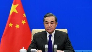 中 왕이, 美에 “기술적 진보에 대한 비합리적 탄압 포기해야”