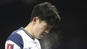 英매체 “손흥민, 무리뉴 경질 안하면 토트넘 떠날 것”