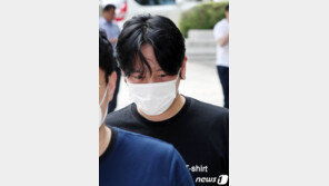 B.A.P 힘찬, 강제추행 1심서 징역 10개월…법정구속 면해