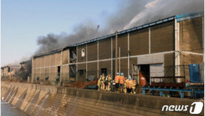 인천 가구공장 화재 6시간만에 초진…업체 9곳 중 4곳 불 타