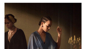 디올, 서울 갤러리아 백화점 팝업 스토어에서 2021 봄·여름 컬렉션 공개