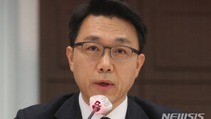 김진욱 “청와대 핫라인 없다…1호수사 중립논란 피해야”