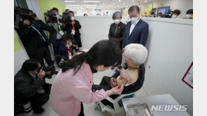 외신도 ‘K접종’ 주목…“방역 선진국韓, 왜 백신은 막차탔나”