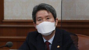 美 “北 엄격한 코로나 대응이 지원 저해”…이인영 ‘제재 재검토’ 발언에 반박
