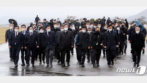 이낙연, 제주4·3 유족 ‘위자료 기부’ 논의에 “신선한 충격”