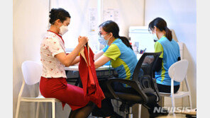 홍콩서 시노백 백신 맞은 60대 사망…“접종자 대폭 줄어”