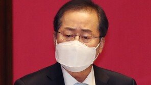 ‘檢 선배’ 홍준표 “윤석열 정면돌파하라…사표는 잘못된 결단”