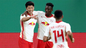 황희찬 교체 투입 4분 만에 골맛 