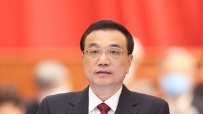 中 “10년간 단 하나의 칼 가는 심정으로 8대 신산업 매진”