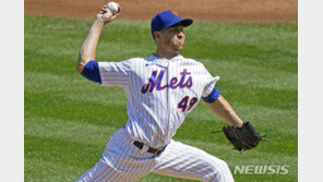 디그롬, 시범경기 첫 등판서 161㎞…3년 연속 개막 선발