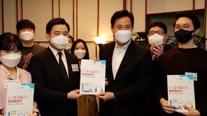 휴일 누빈 서울시장 후보들…朴 서울숲-吳 정책점검-安 노후아파트