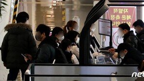 봄바람 타고 ‘보복 소비’ 봇물 터졌다…백화점·호텔 ‘방긋’