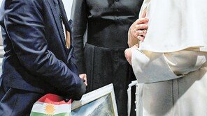 교황, 난민 비극 일깨운 쿠르디 부친 만나 위로