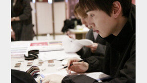 슈퍼주니어 이특과 은혁이 디자인 참여한 모자 출시