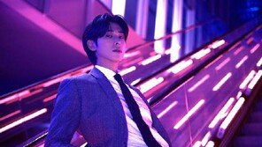 유노윤호 밤 10시 넘겨 식당에…방역수칙 위반 “순간의 방심 죄송”