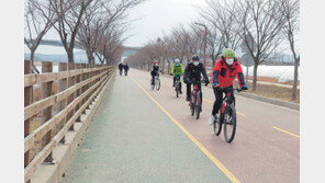 자전거로 달리는 아라뱃길