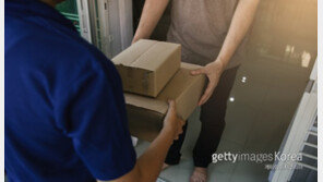 촉 좋은 퀵서비스 기사에 마약 배달시킨 20대 2명 철창신세