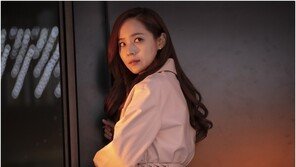 ‘펜트하우스2’ 유진, 주단태 서재로 아찔한 잠입