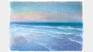 하나씩 그려낸 1969장의 바다 속에는 그리움이 일렁인다