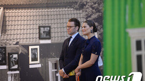 빅토리아 스웨덴 왕세녀 부부, 코로나19 양성 판정