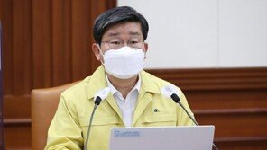 중대본 “4월부터 일반국민 백신 접종…65세 고령층 우선 고려”