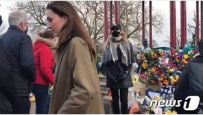 시민 지키랬더니…귀갓길 여성 살해한 경찰에 영국이 들끓는다