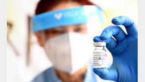 백신 확보 ‘한시름’…AZ 455만, 화이자 350만명분 6월까지 도입 확정