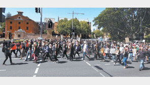 호주서 ‘정의를 위한 여성의 행진’