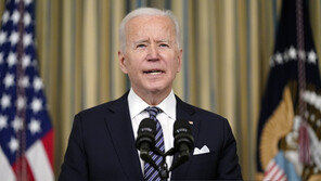 바이든, 30년만에 첫 포괄적 증세 추진…법인·소득세 모두 높인다