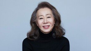 [전문]윤여정 “상 탄거나 마찬가지…이 나이에 상상도 못해”