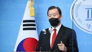 KBS “땅투기 보도 ‘금품 받고 써’?…홍문표 의원 사과하라”