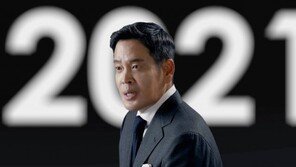 신세계 정용진 지난해 연봉 33억…코로나19 영향으로 일부 감소