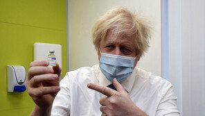 영국, ‘AZ 백신 안전’ 재차 강조…“1000만명 맞았는데 멀쩡”