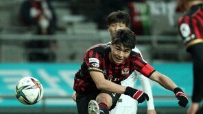 ‘논란에도 맹활약’ 기성용 “정신적으로 더 집중, 흔들리면 핑계다”