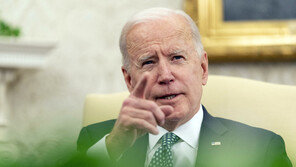 바이든 “아시아계 걱정 알아”…백악관 “트럼프가 위협 키웠다”