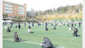 신규확진 445명, 이틀째 400명대…국내발생 427명