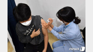 국내 접종 20대 혈전증 의심…“동일 의료기관 접종 유사 사례 없어”