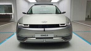 ‘아이오닉5’ 실물 만나보니…“디자인·편의성 모두 잡았다” 