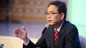 곽상도, 文대통령 상대 5억 명예훼손 손해배상 소송 제기