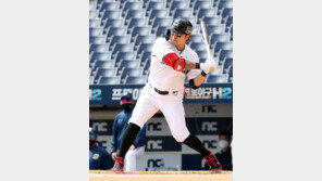 연속삼진-뜬공 아웃 추신수는 기다렸다