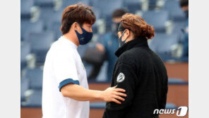 ‘바쁘다 바빠’ 추신수, 경기장 밖에선 후배 챙기기…매일 인터뷰 소화