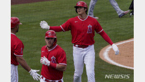 ‘투타겸업’ 오타니 “할 수 있다는 것 보여주게 돼 기뻐”