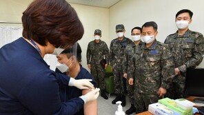 국방부 “軍의료진 88% 코로나19 백신 1차 접종 완료”