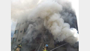 횡성 연립주택서 LNG 폭발 추정 화재…1명 사망 10명 중경상