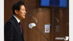 성일종 “吳, 쫀쫀하게 보일까 무선 100% 수용…김종인, 더 안해”