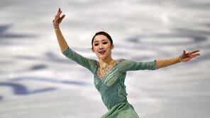 여자피겨 베이징 티켓 3장 ‘파란불’…김예림 세계선수권 5위, 이해인 8위