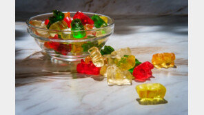 젤리 먹고 쓰러진 英 학생들…알고 보니 대마초였다