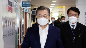 ‘文백신접종’ 간호사에 협박 문자·전화…경찰, 내사착수