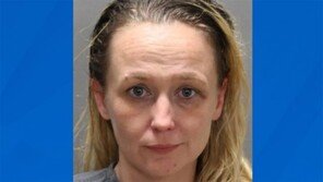 딸이 친구 때렸는데…글러브 끼고 폭행 거든 美엄마